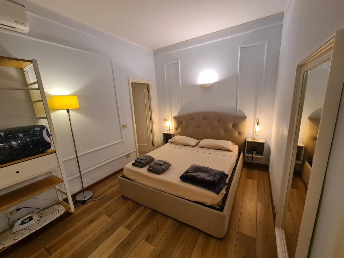 Via Del Corso Charme Apartment โรม ภายนอก รูปภาพ